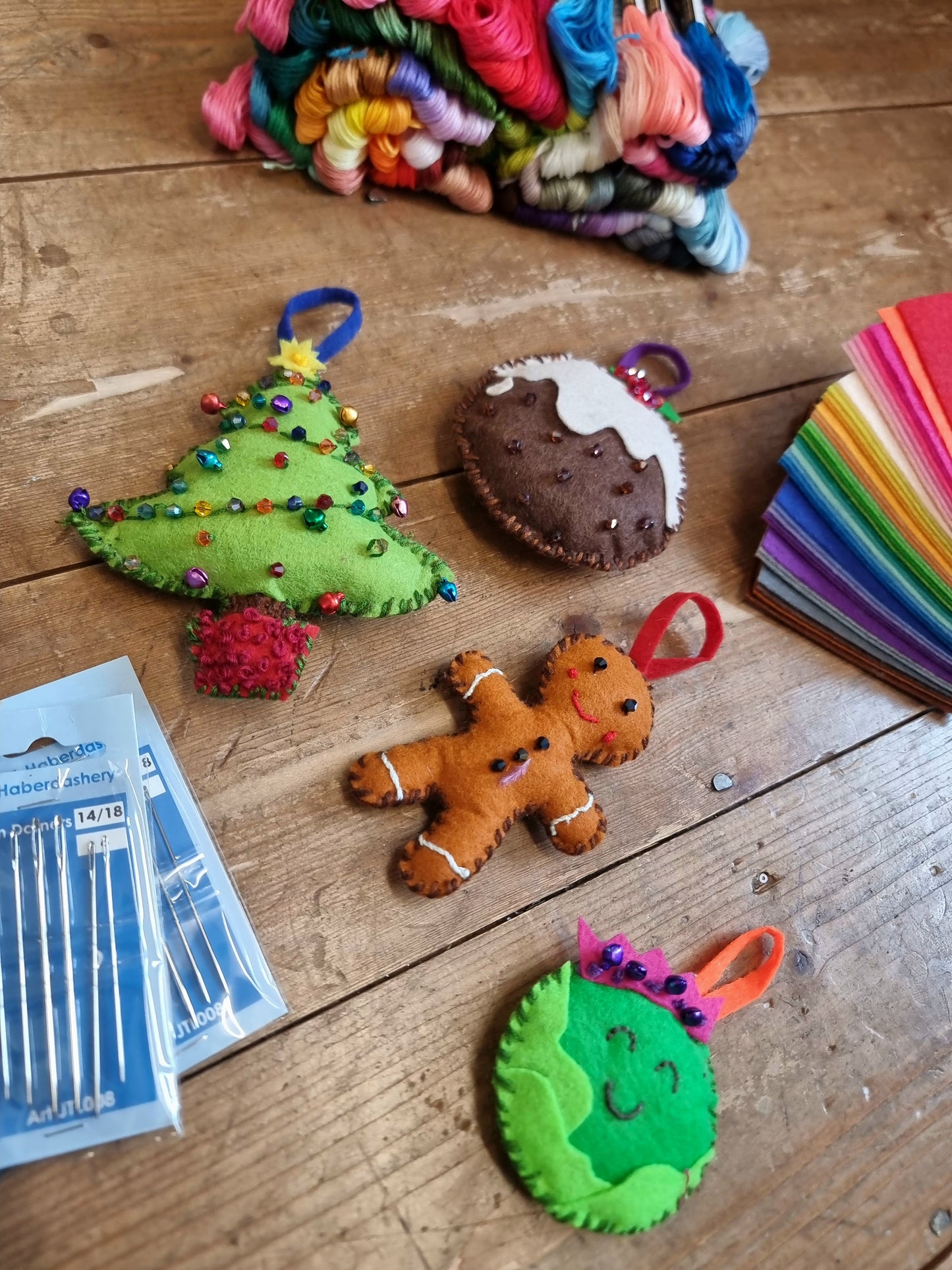 Sip & Sew - Christmas Special. 14/11/26, 6:30-9pm @ Ebor Studio