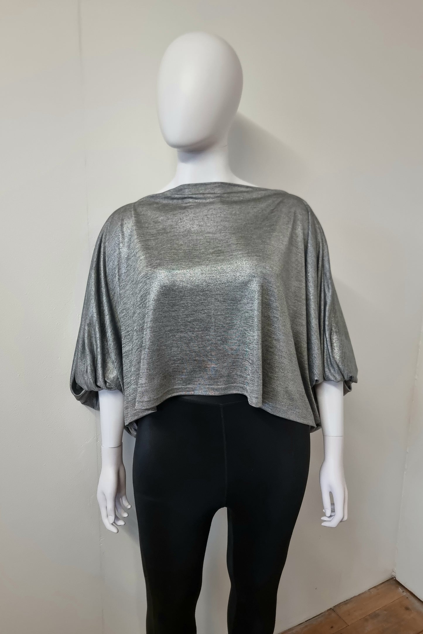 Imogen Drape Crop - Grey/Silver