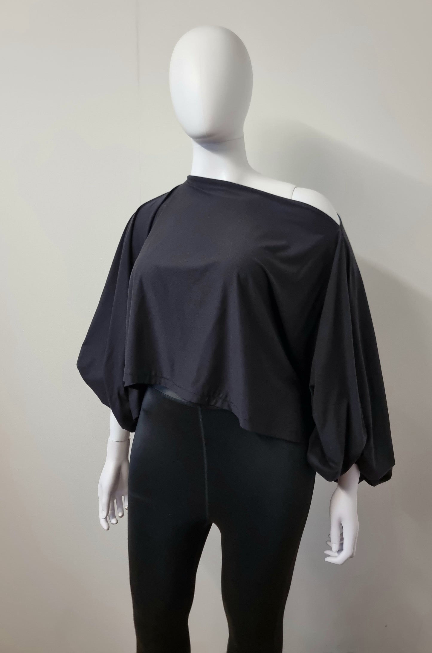 Imogen Drape Crop - Black
