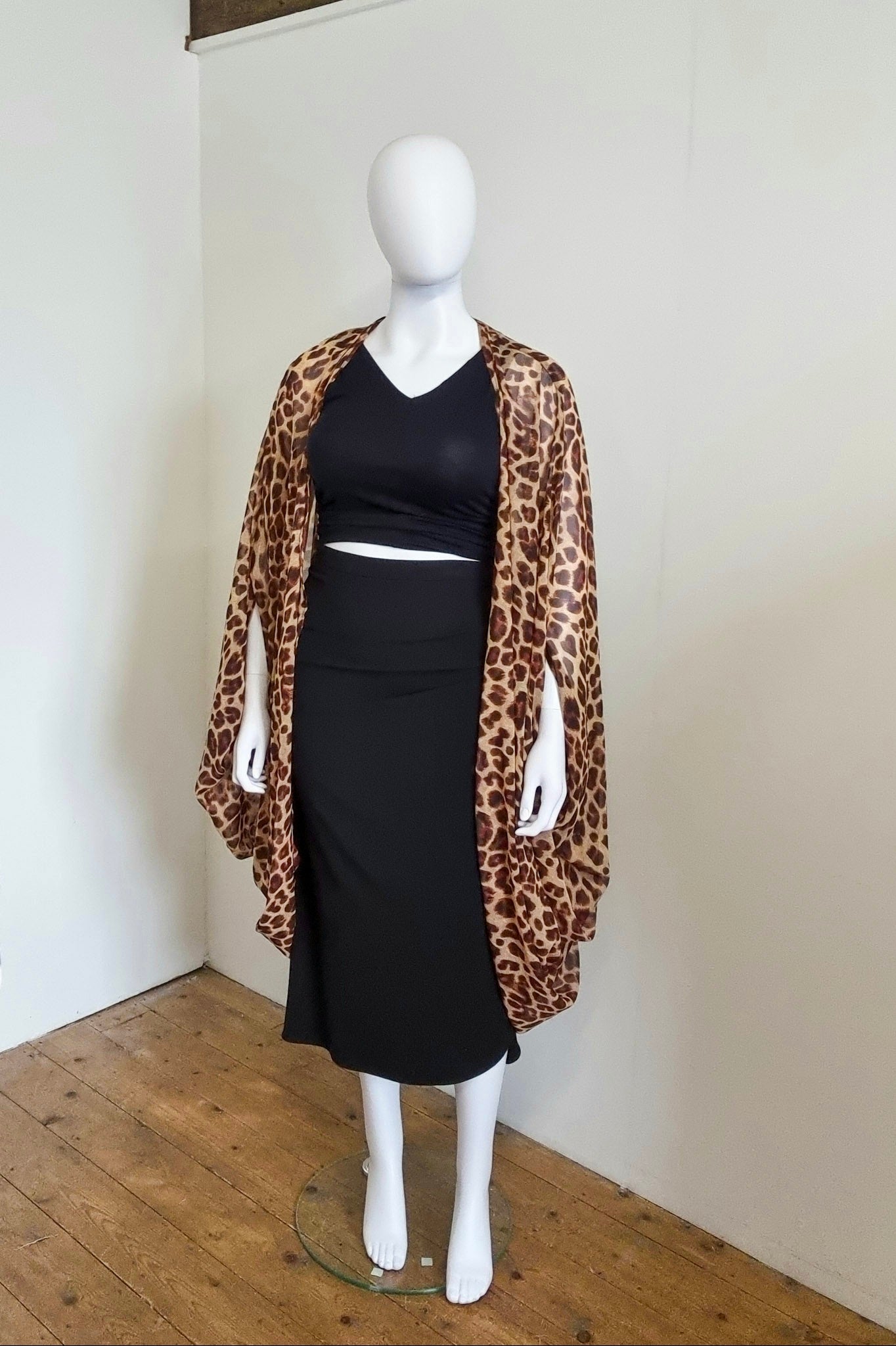 Zubi Kimono - Choc Leopard Print