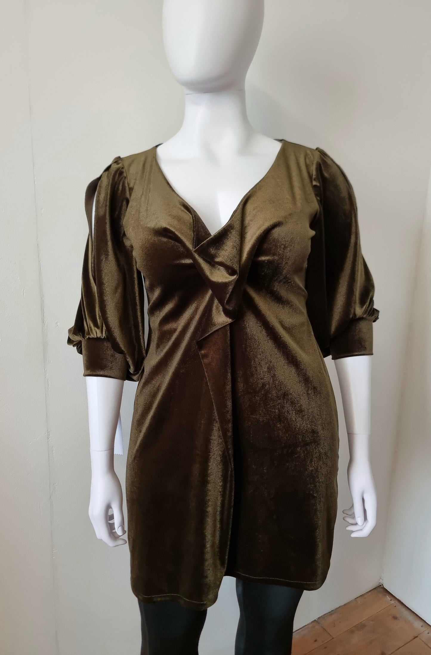 Tabi Dress - Olive Velvet