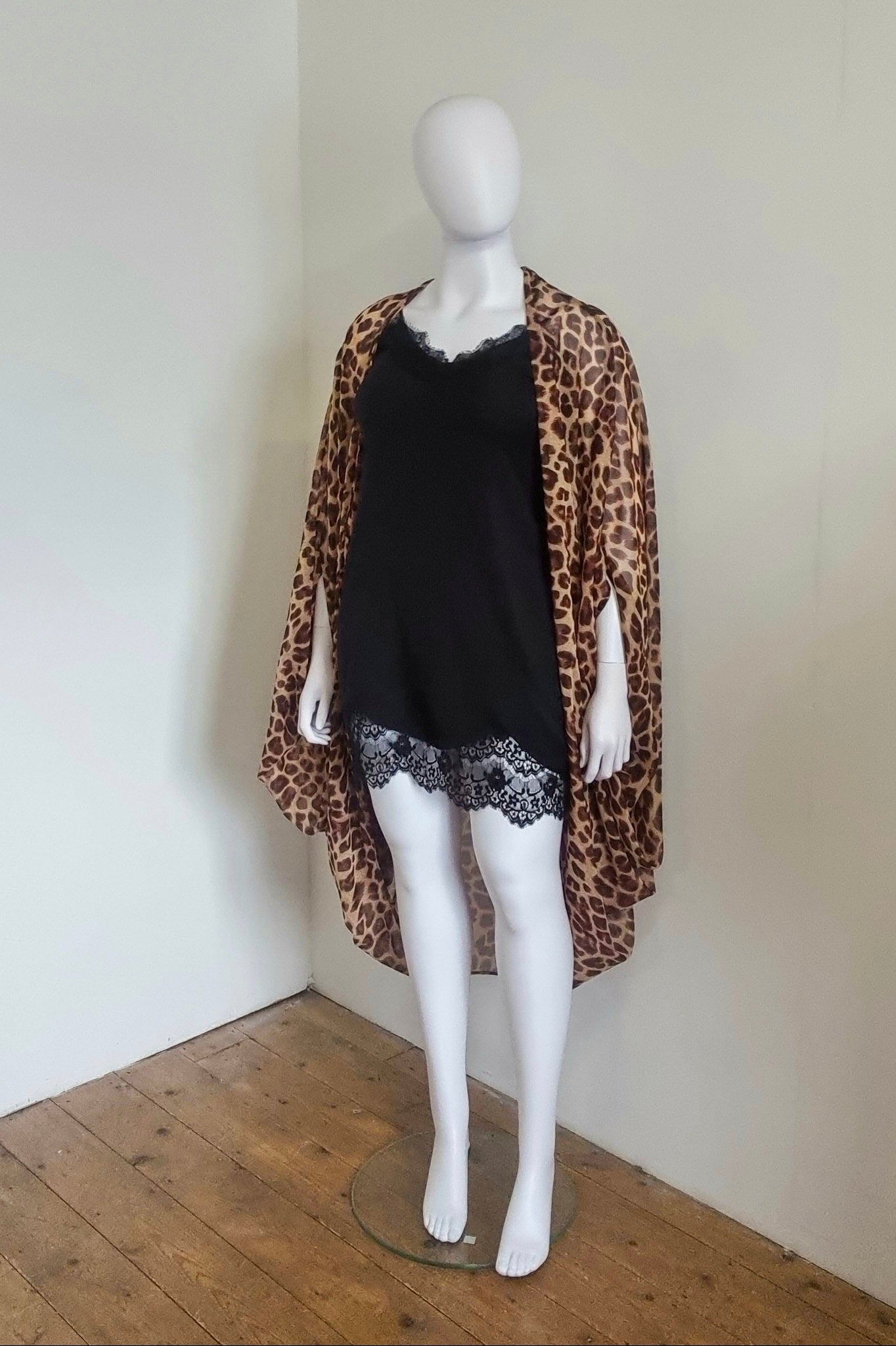 Zubi Kimono - Choc Leopard Print
