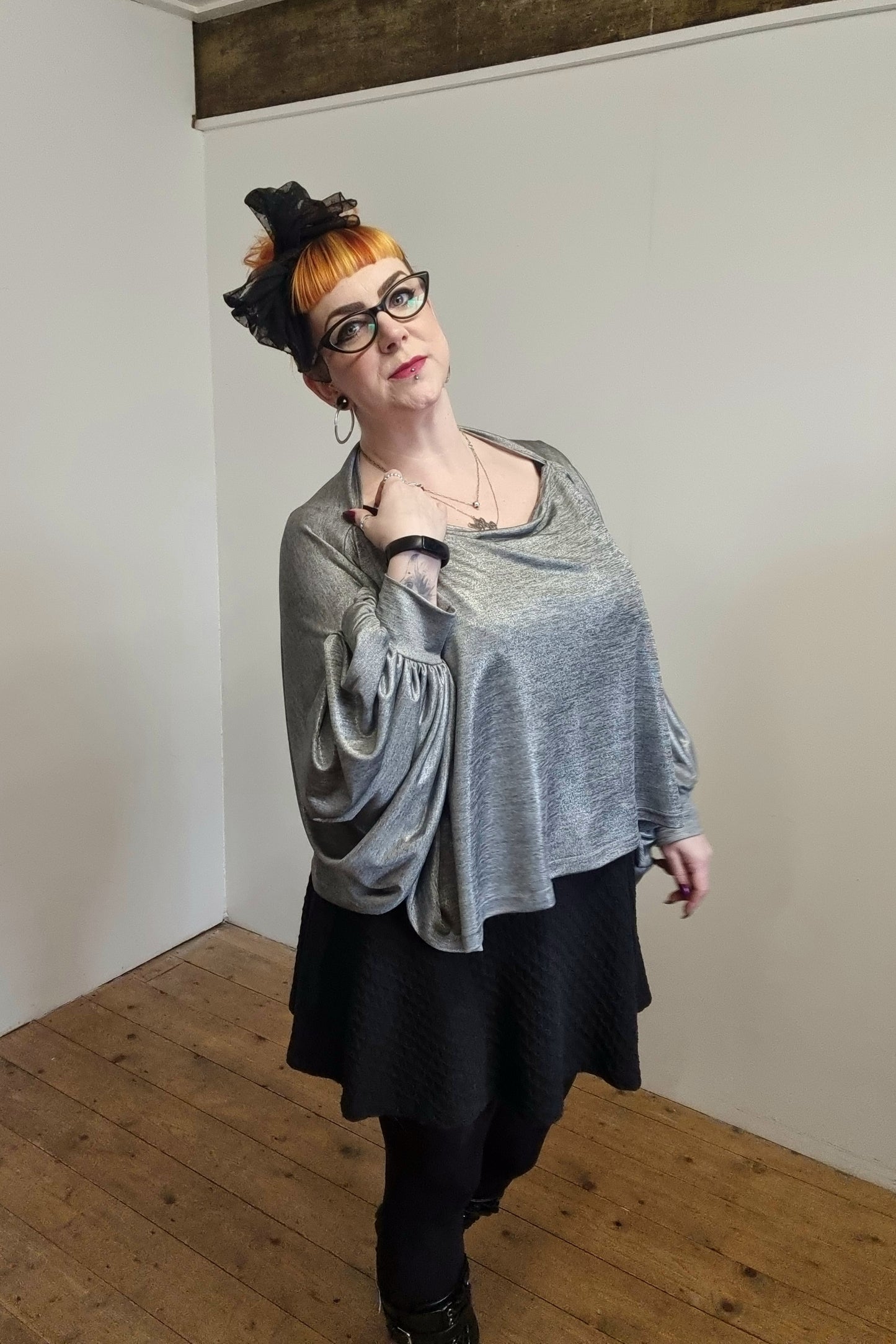 Imogen Drape Crop - Grey/Silver