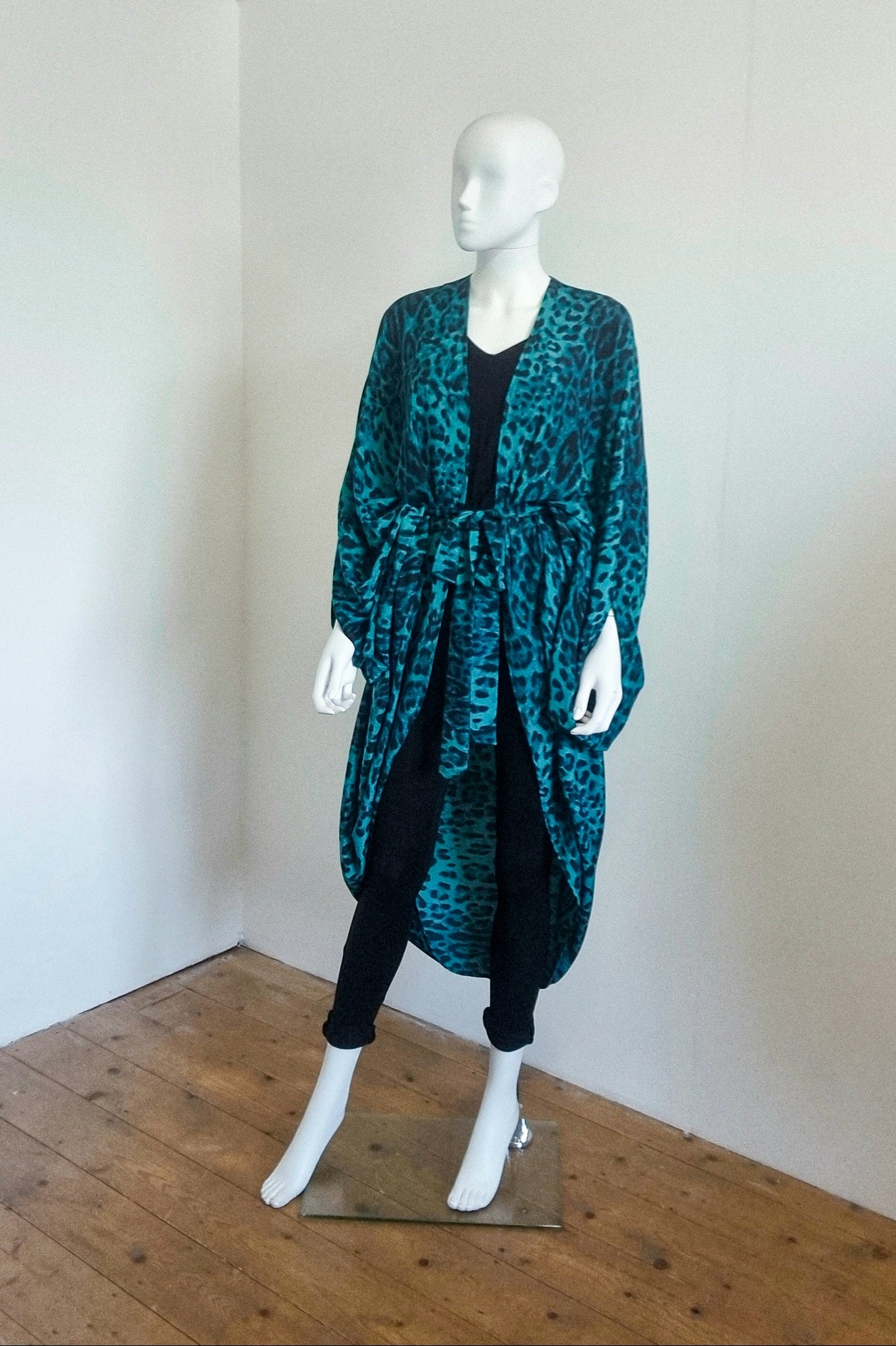 Zubi Kimono - Teal Leopard Print