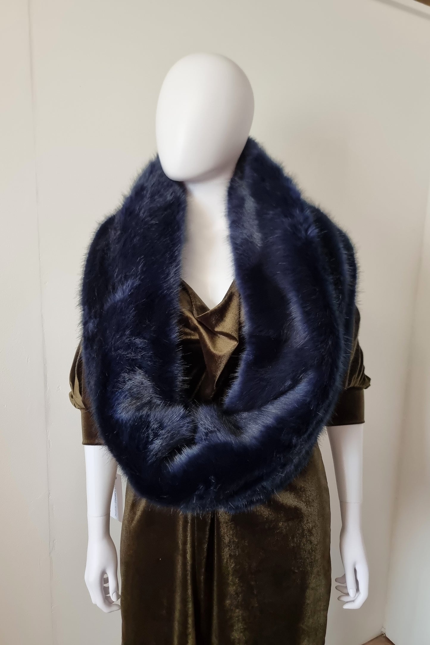 Luxury Fur Snood - Midnight